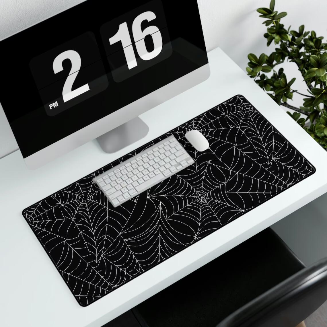 Tapete de mesa longo e fofo, d - Korean Desk Setup avaliação e preço